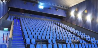 Semana de 20 a 26 de novembro tem Wicked 2, anime e cinebiografia na Cinépolis